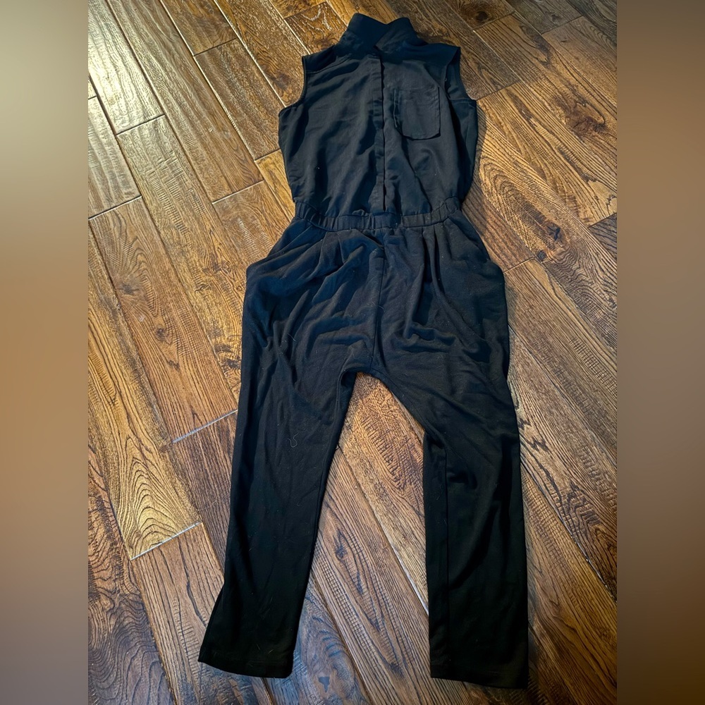 Kai-Aakmann Sleeveless High Collared Jumpsuit